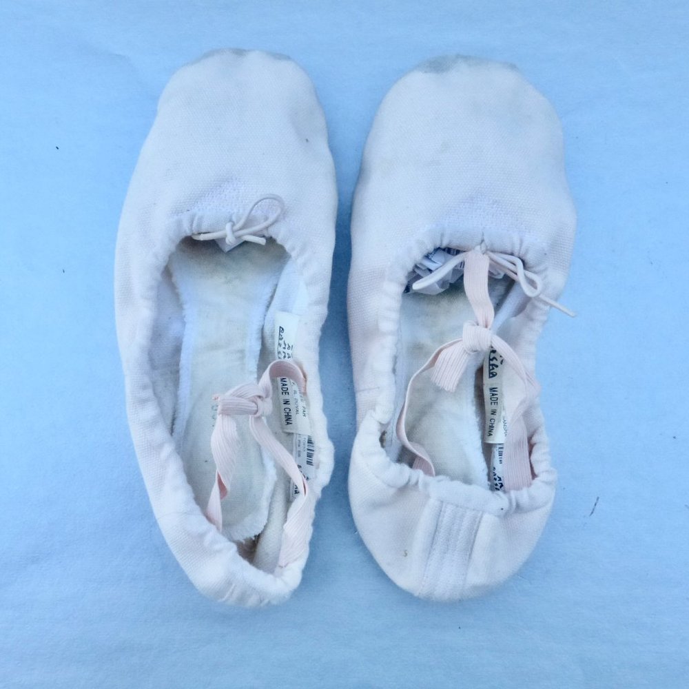 Capezio Adult Soft Canvas Ballet Shoes Pale Pink Sansha Slippers Split Sole 6W